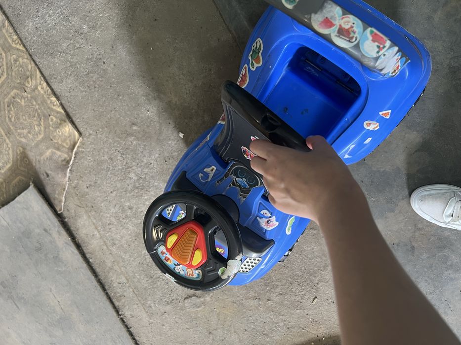 Машинка толокар дитяча синя