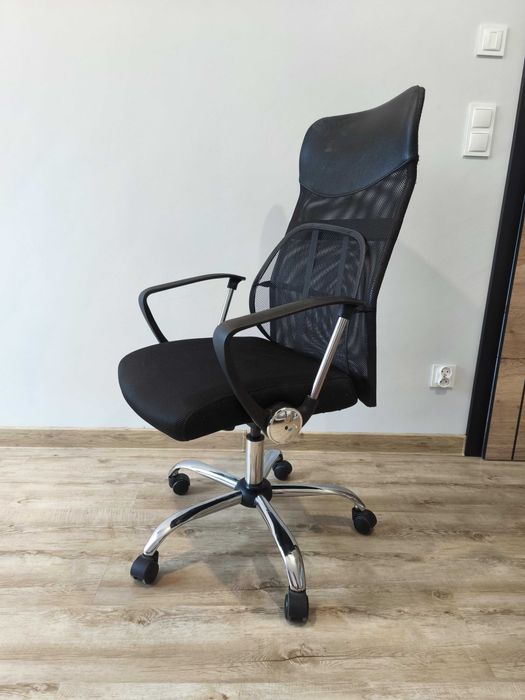 Krzesło obrotowe na kółkach # fotel biurowy siatkowy # JYSK BILLUM