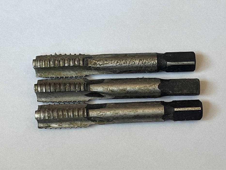 Резец токарный наборной проходной