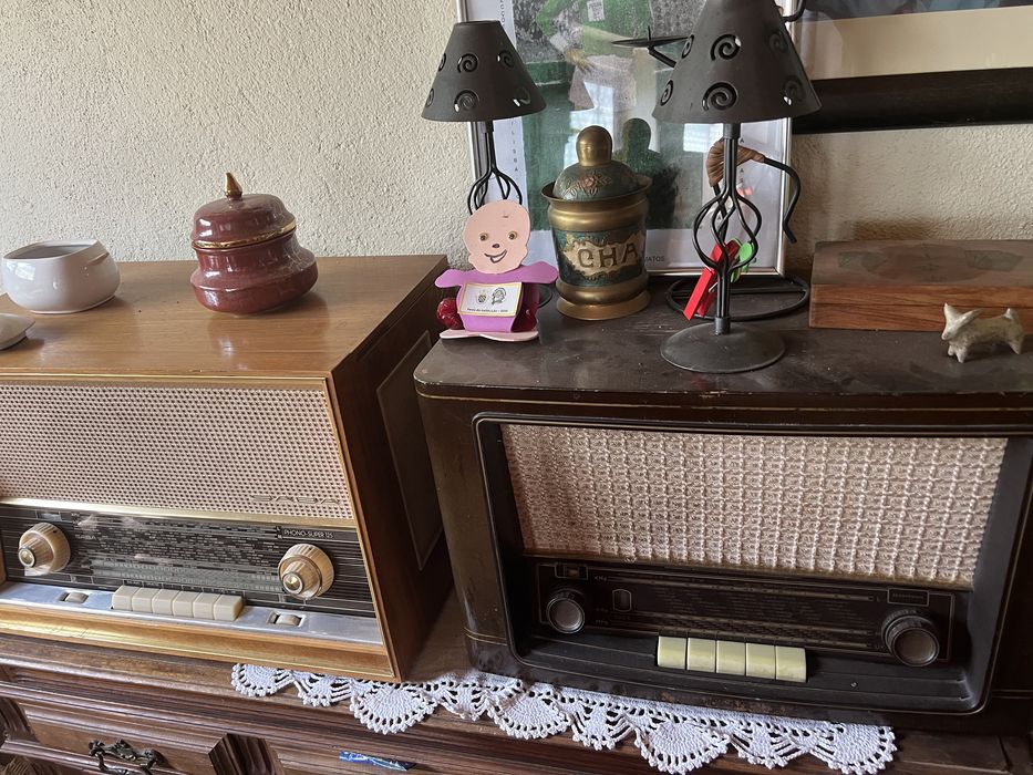 Radios antigos a tocar bem