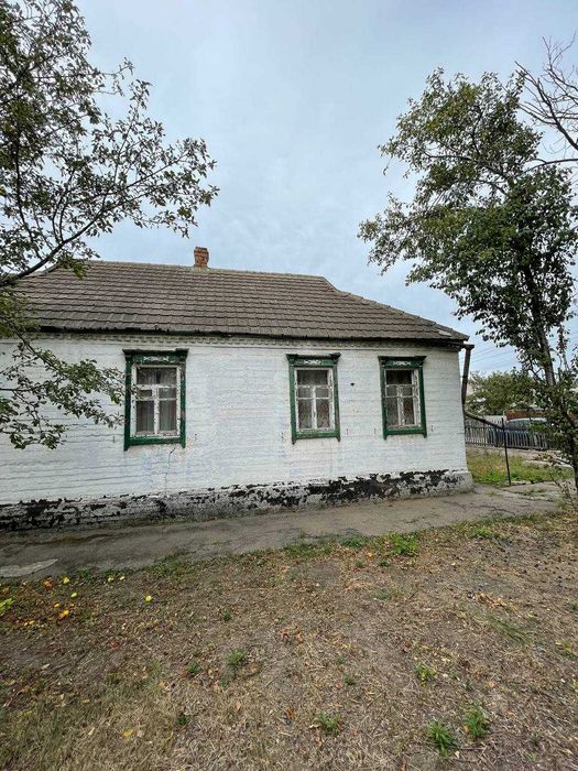 Продам ровный участок и 3 к дом под ремонт Таромское