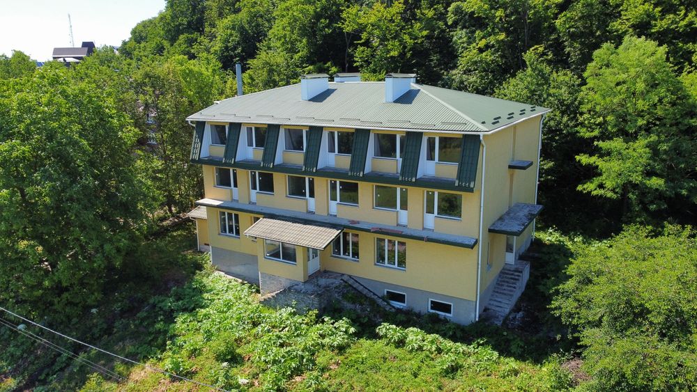 Продам готель Сатанів