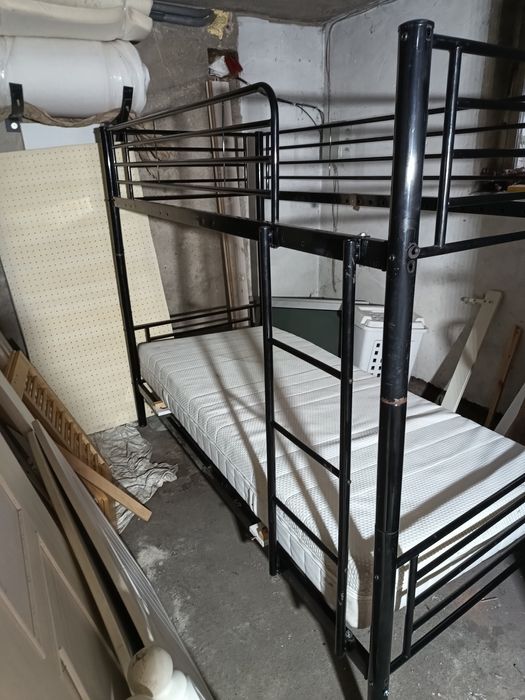 Двоповерхове металеве ліжко ікеа 200*90 з матрацами або без