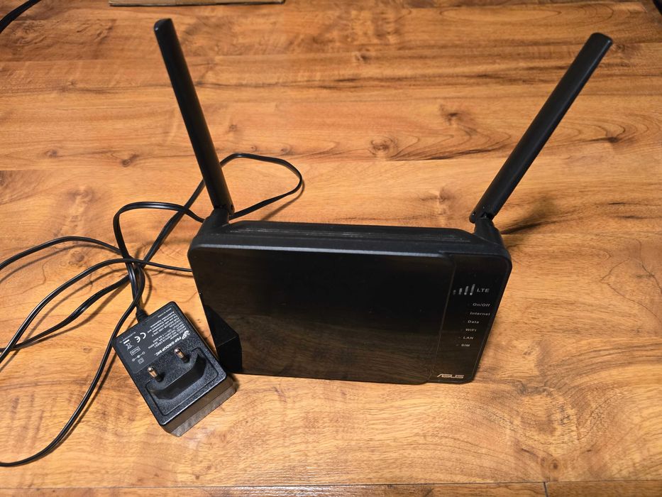 Router Asus 4G-N12
