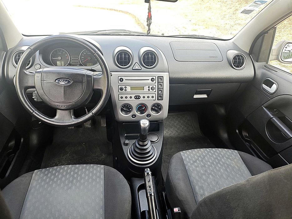 Ford Fiesta 1.2 A/C - 105.000km