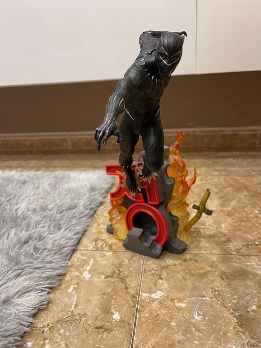 Estátua Black Panther