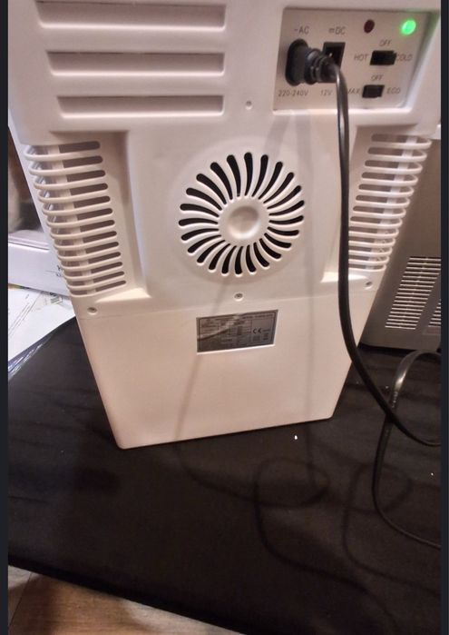 Mini lodowka podrozna 2w1