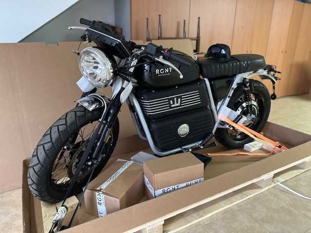 Moto Scrambler Elétrica RGNT
