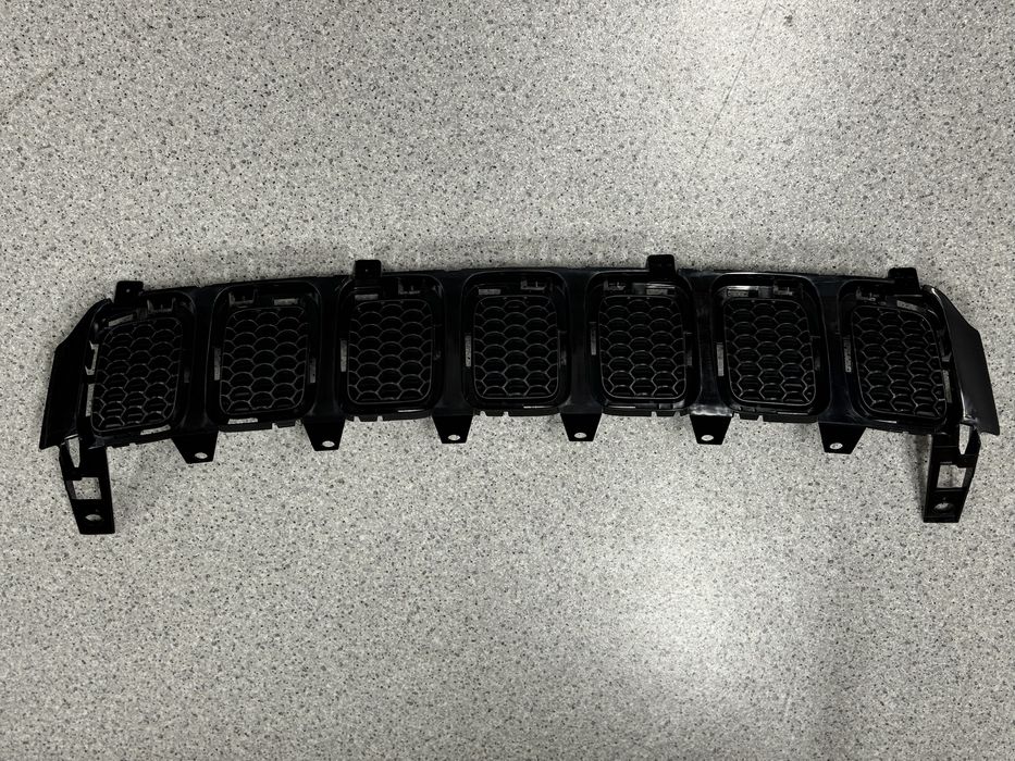 Решетка Jeep Compass 2018 глянцевая основа