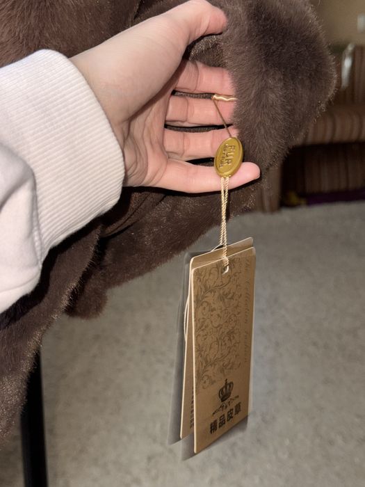 Коричнева екошуба, під норку, нова