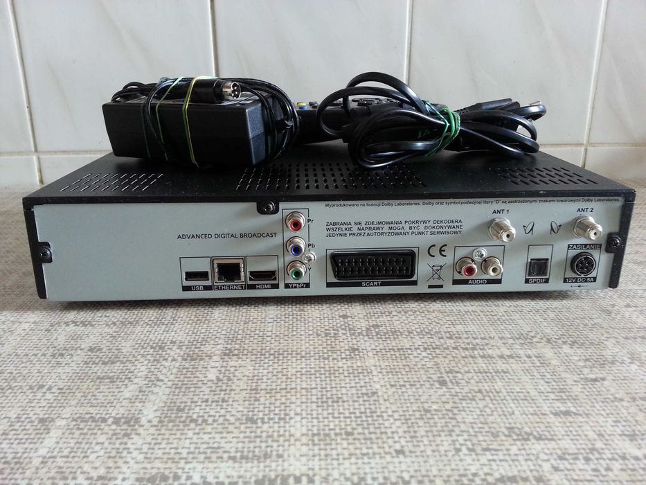 Tuner dekoder satelitarny NBOX 5800SX na ENIGMIE z podwójną głowicą