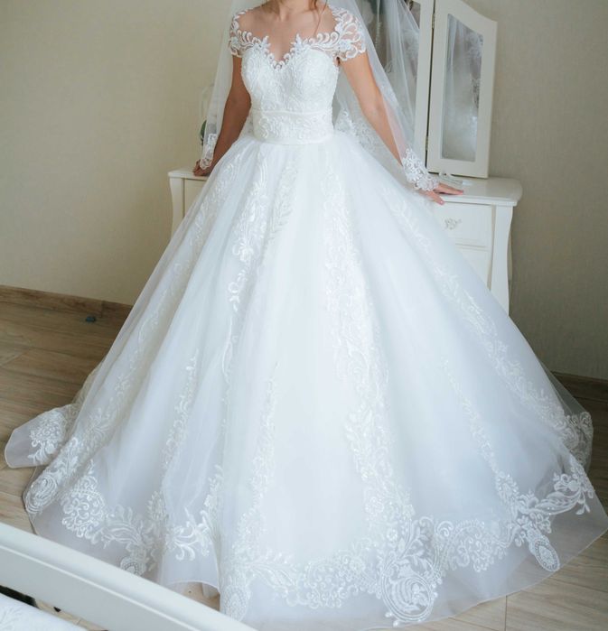 Продам свадебное платье