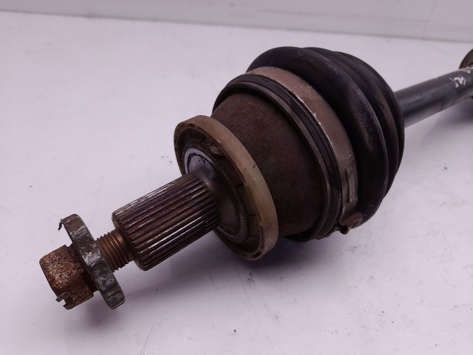 Transmissão frente esquerda VOLKSWAGEN Polo (9N)