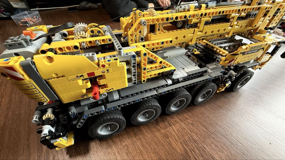 Lego technic Grua 42009 MKII