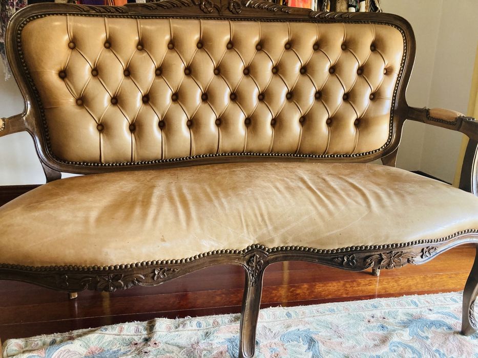 Sofá 2 lugares em pele