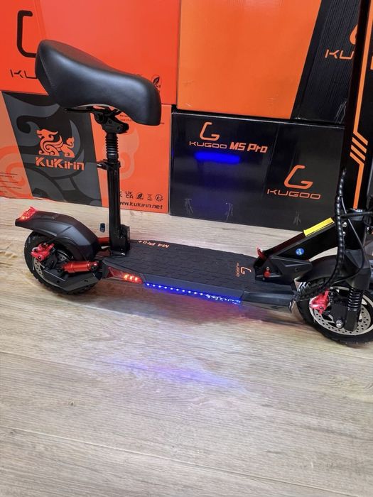 Електросамокат із сидінням Kugoo M4 Pro + 2025г (1200W. 21 Ah. 48 v)