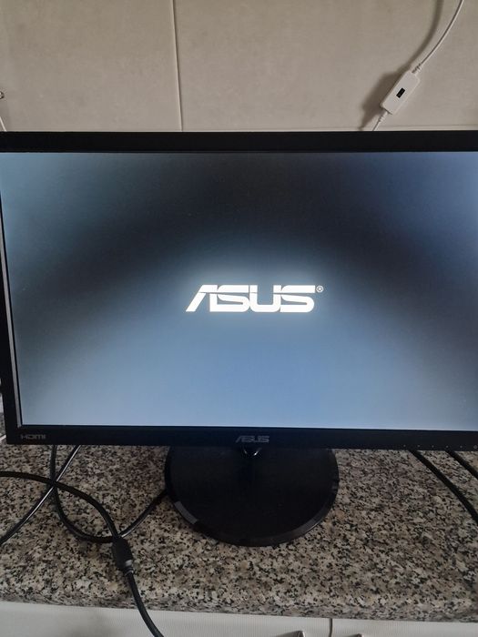 Monitor ASUS impecável