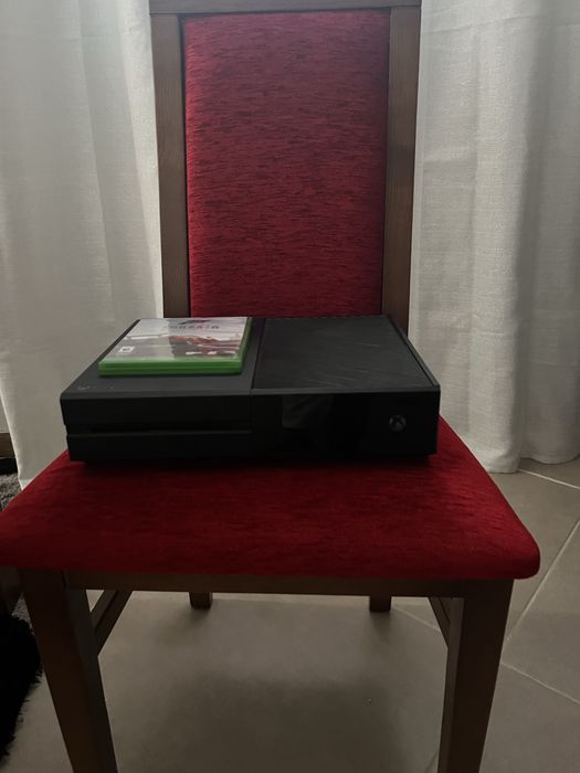 Xbox one 500gb em otimo estado