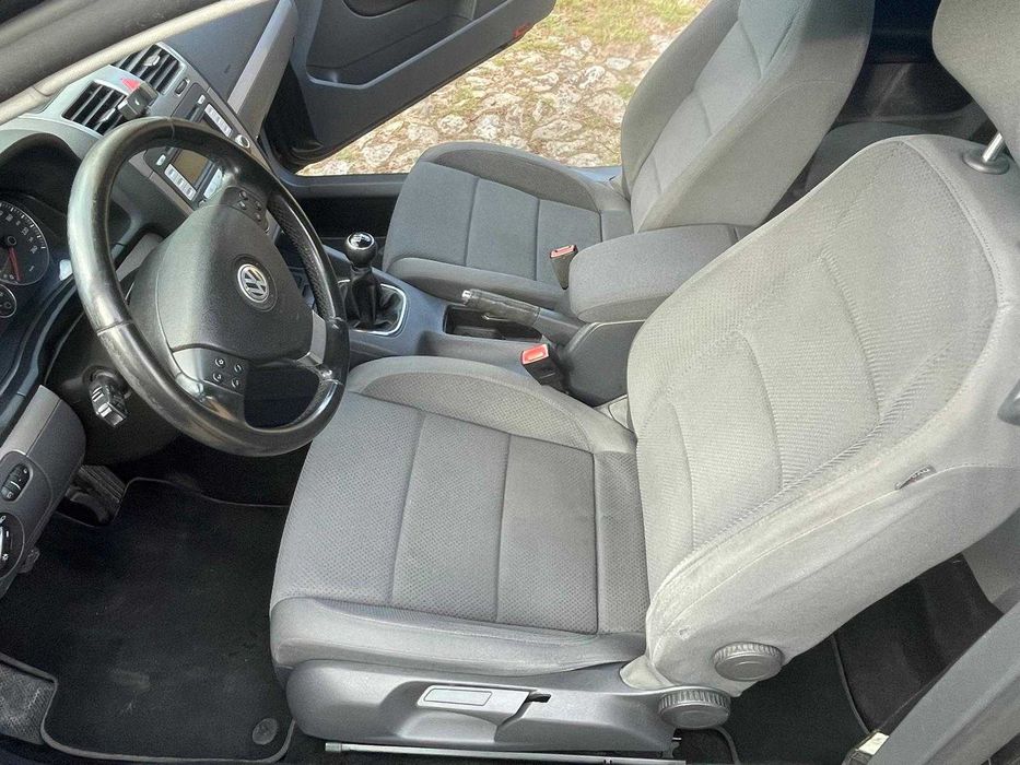 VW Golf V 1.9 TDI BlueMotion 3P | 1.9 TDI | Económico e Raro