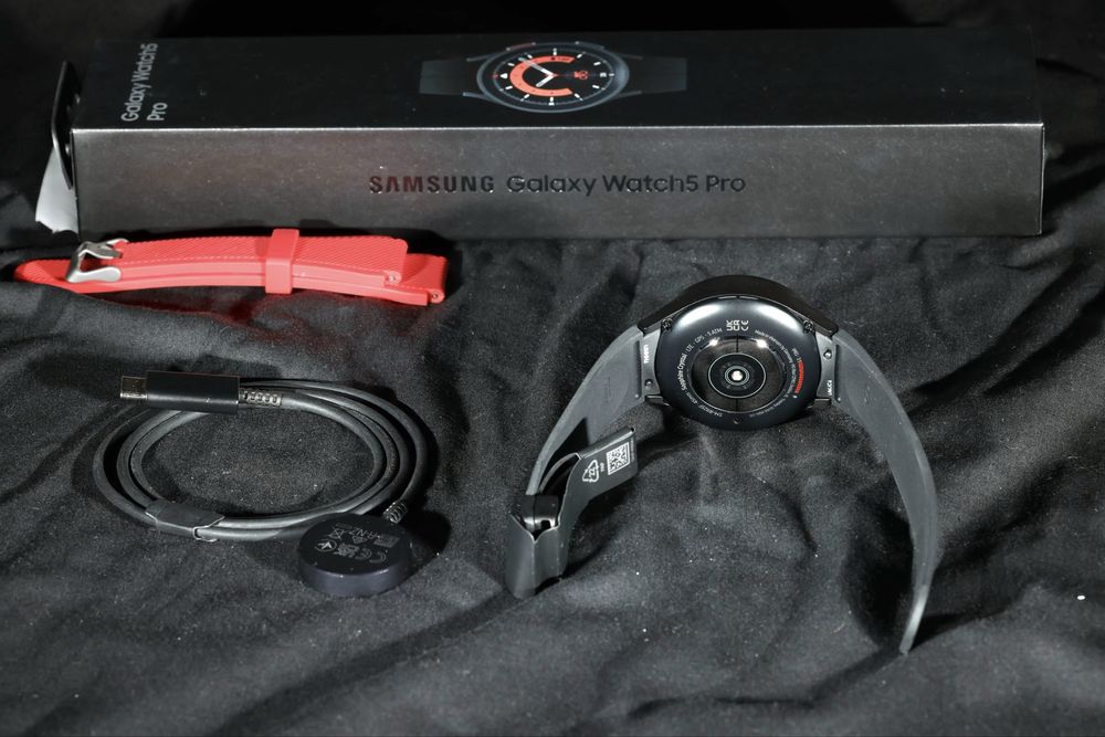 Samsung Galaxy Watch 5 Pro Lte, tytan, szafir, 590mAh