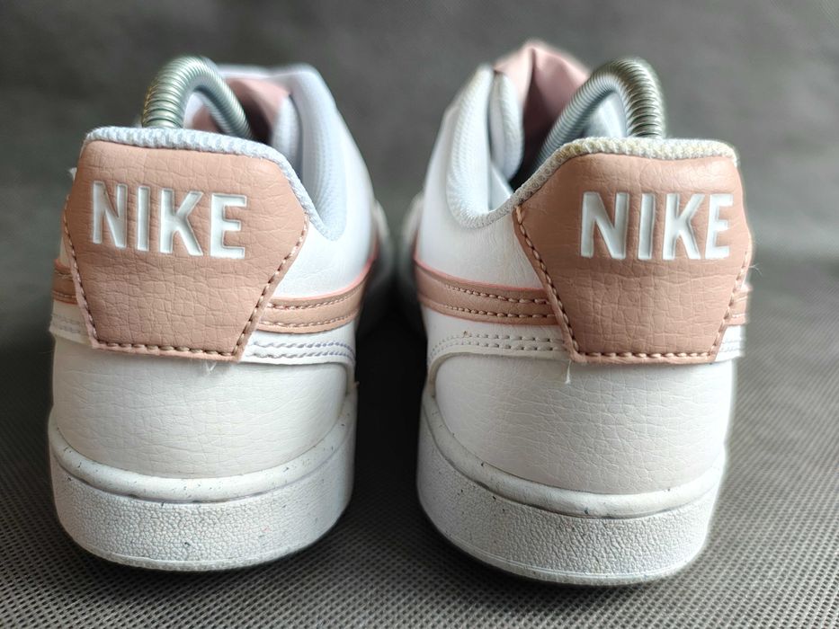 - Buty Nike Court Vision Low r. 38,5