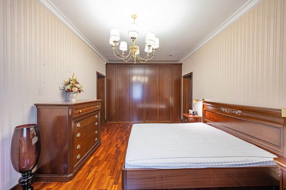 Продаётся VIP дом Киев 18 километров от Крещатика