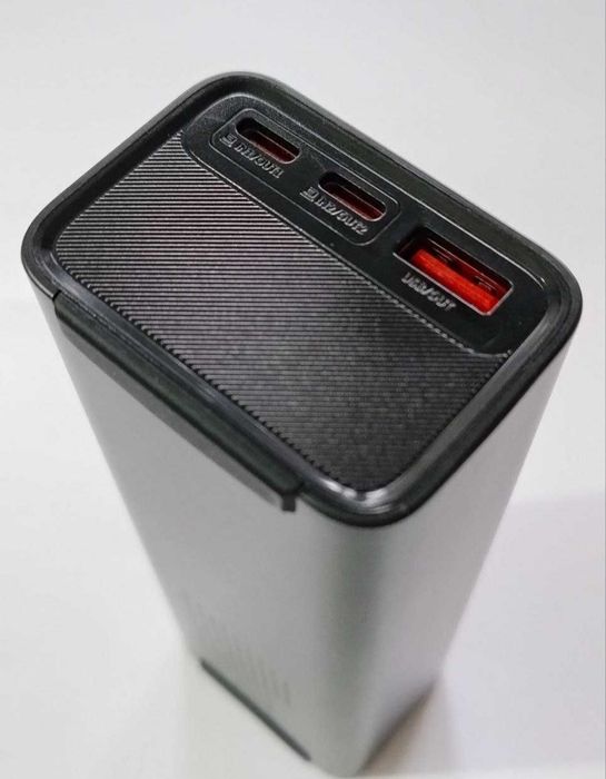 Повербанк зі швидкою зарядкою 100w