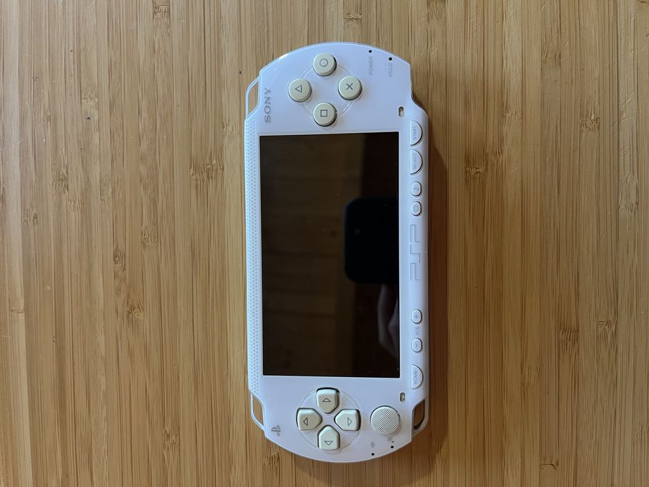 PSP 1004 Original Branca com Manual e Jogos
