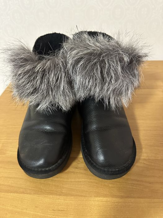 Продам зимние угги