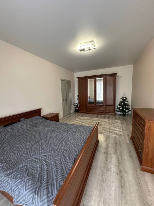 Оренда.1км.квартири. Довженка-58 поряд парку та озера