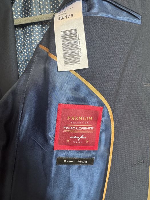 Garnitur męski Pako Lorente, slim fit, granatowy, pokrowiec