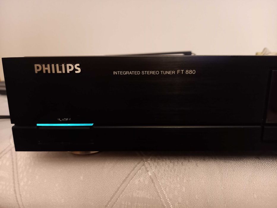 Tuner PHILIPS FT 880 - znakomity