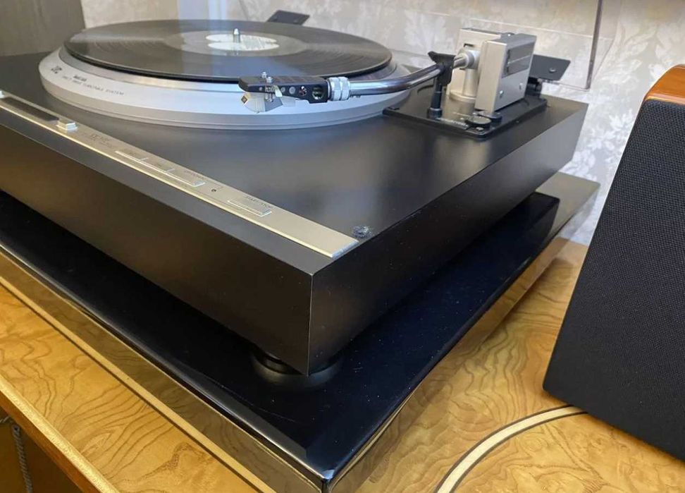 Виниловый проигрыватель JVC QL-Y5F