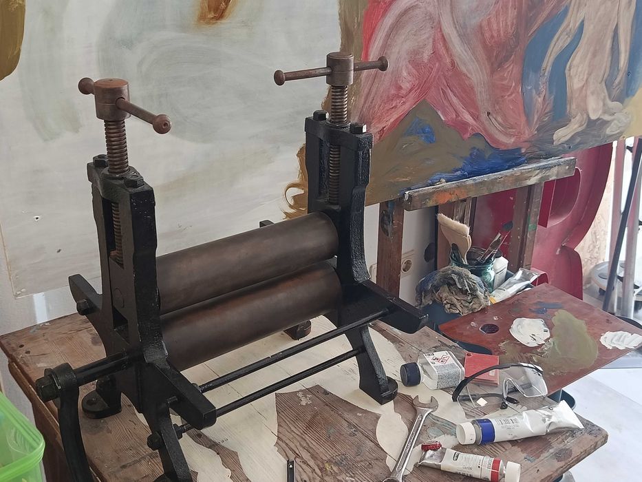 Prelo de gravura antigo em ferro fundido