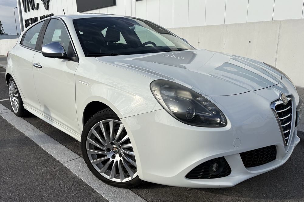 Giulietta 1.6 JTD (revisão feita / IUC pago)