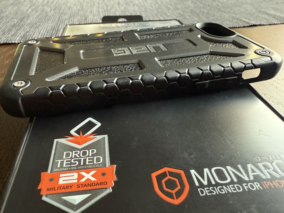 Etui UAG Monarch, iphone 6, 6s, 7, SE.