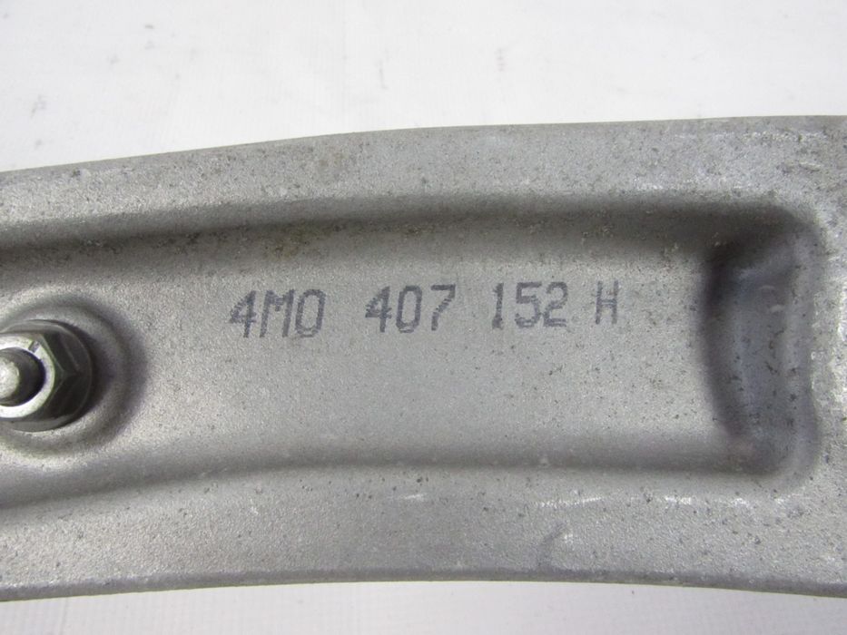 Braço Audi E-Tron Ref: 4M0407152H