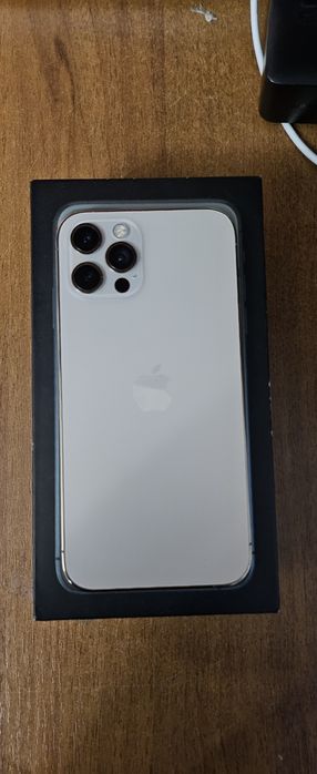 IPhone 12 pro на 256 GB