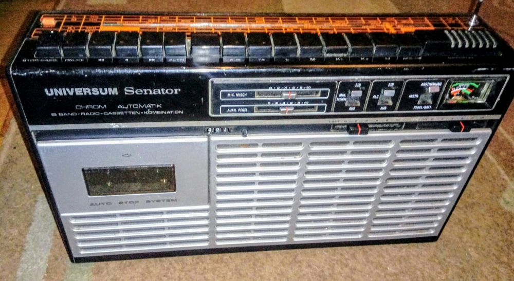 UNIVERSUM Senator CTR2360 radiomagnetofon vintage