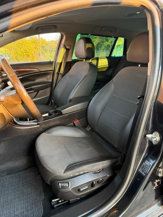 Opel Insignia Sports Tourer — fotografia 6