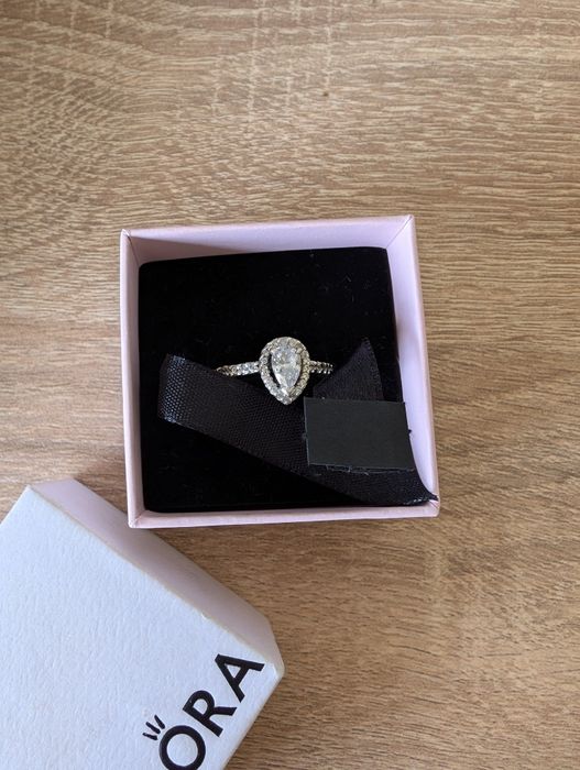 Anel Pandora em caixa