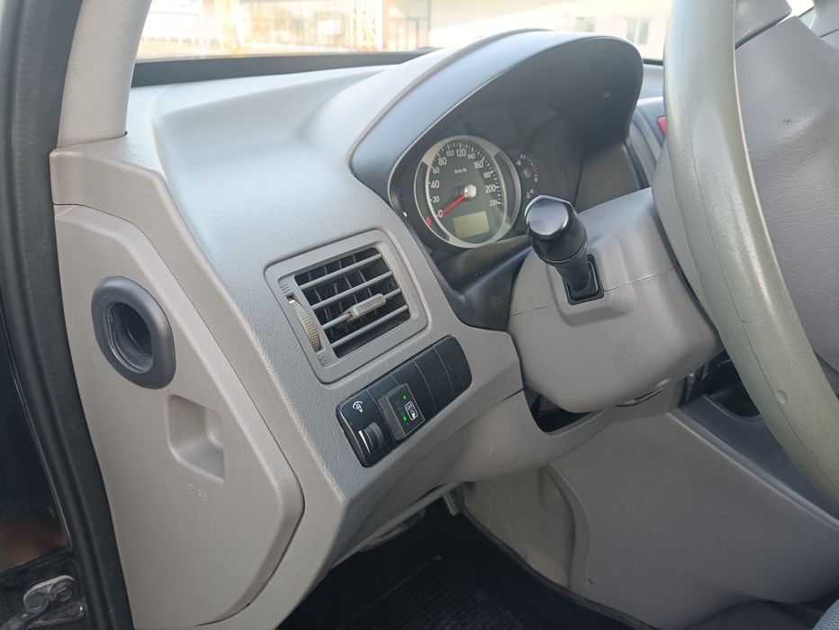 Продам Hyundai Tucson 2008 года 2.0 Газ/Бензин Автомат