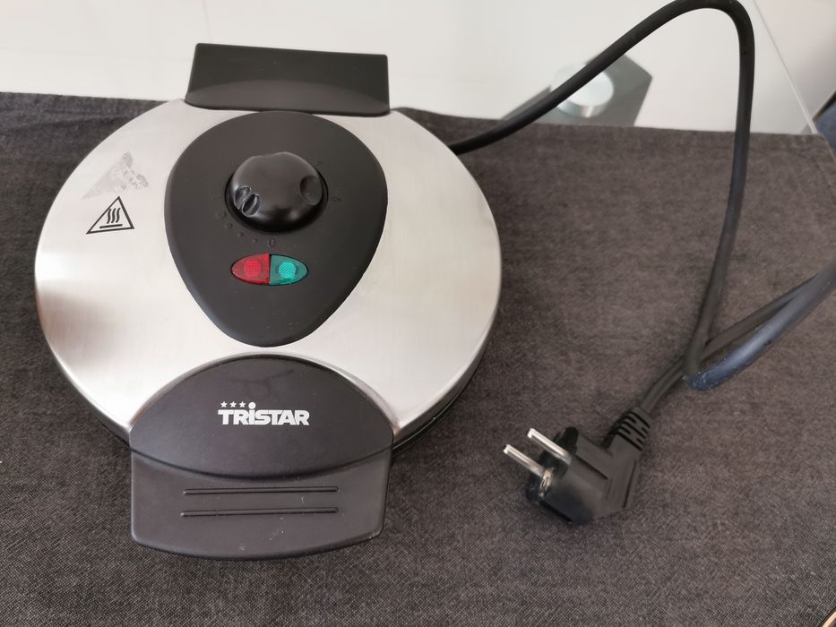 Coffee Maker and Waffle Maker425426143192688644