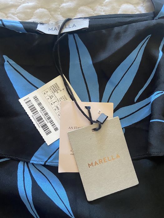 Blusa em seda Marella