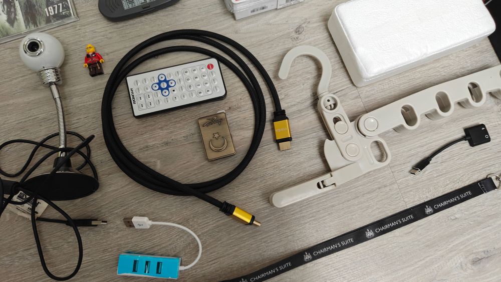 Лот різних речей, електроніка і інше