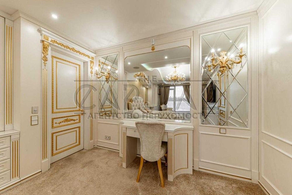 Продаж 3-поверхового будинку, 332м2, Солом'янський р-н, Батиєва Гора