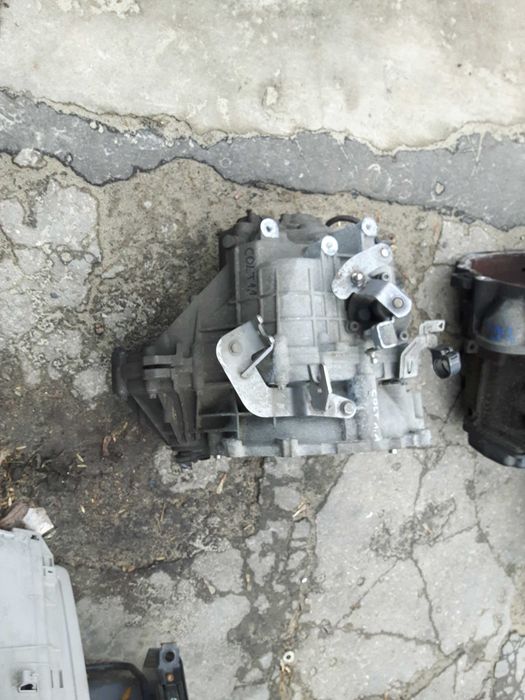 Mitsubishi colt 1.1 benzyna 05rok- Skrzynia biegów i inne części