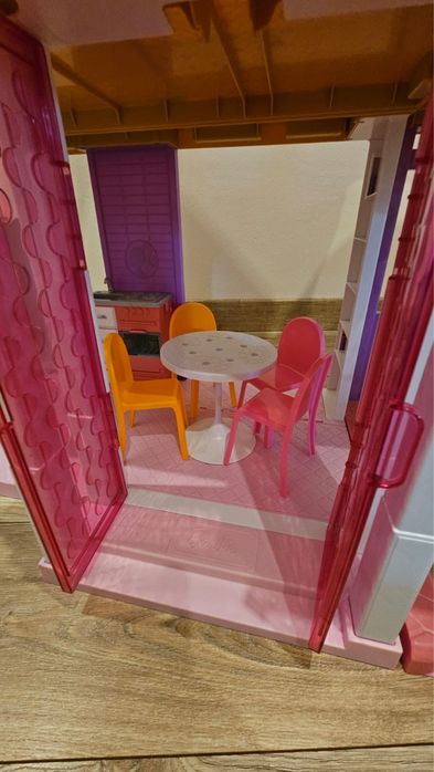 Duży domek barbie