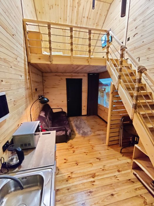 подобово  апартаменти, затишний дворівневий номер,будинок