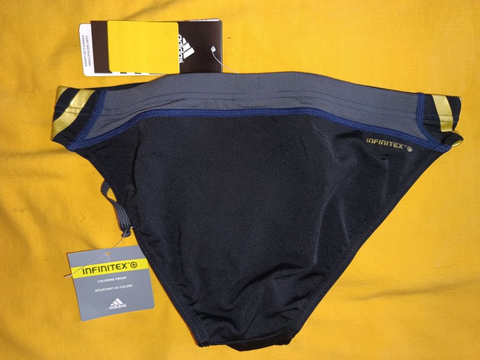 Плавки adidas infinitex Original. р.32/XXS/40. Новые для плавания.